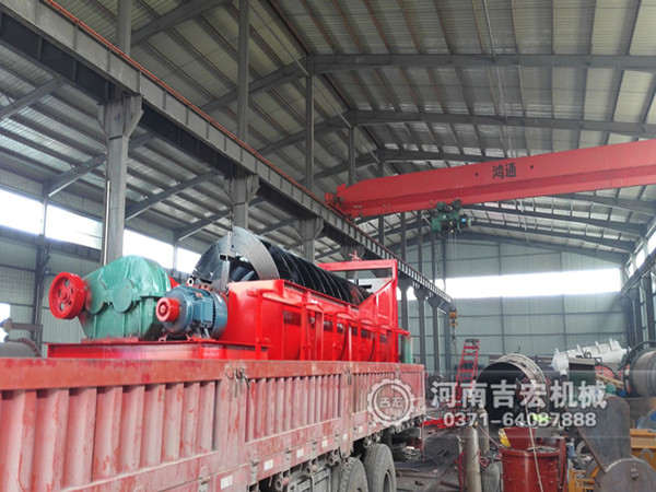 螺旋洗石機、移動輸送機發(fā)往東北