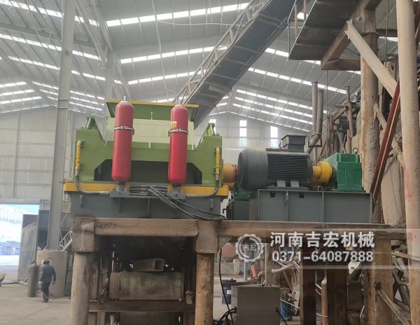 粒度精準(zhǔn)控制：金尾礦對輥破碎機如何實現(xiàn)高效回收的“關(guān)鍵一步”！